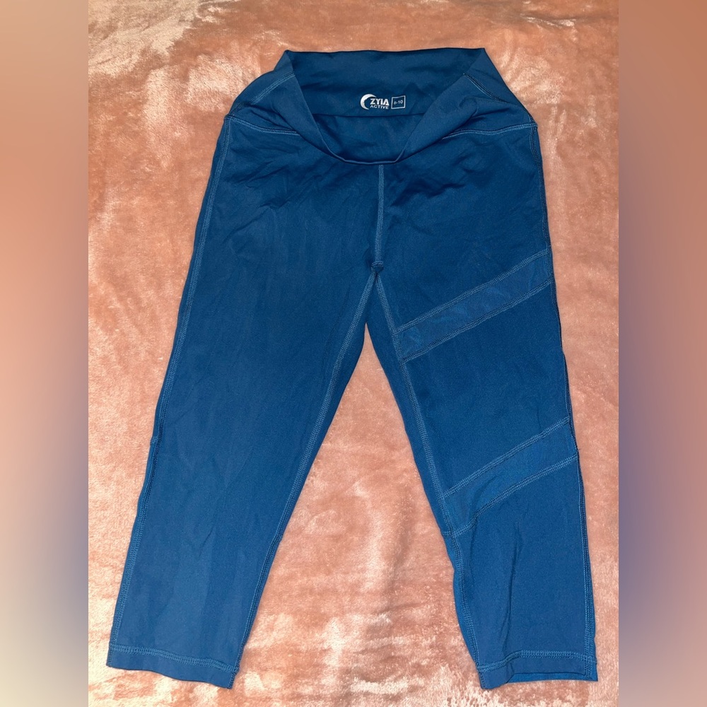 ZYIA Active 3/4 Length Leggings Size 8-10